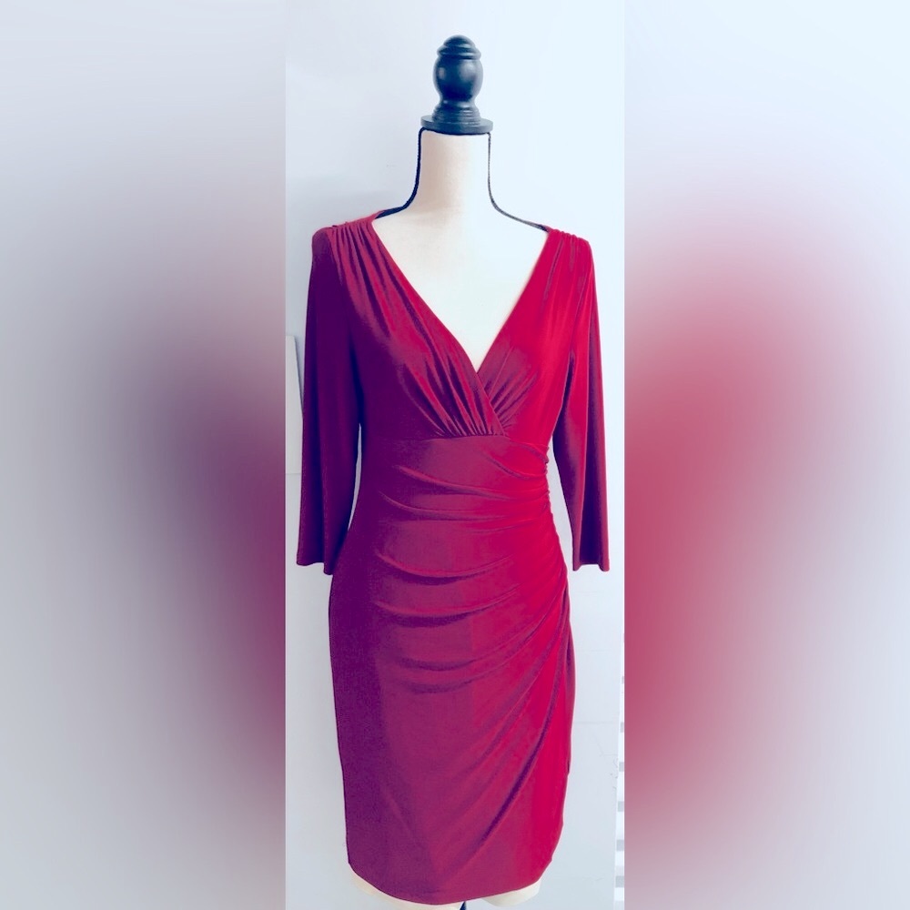 Like New “Lady in Red” Stunning Ralph Lauren Gathered V-neck/waist 3/4 Sleeves